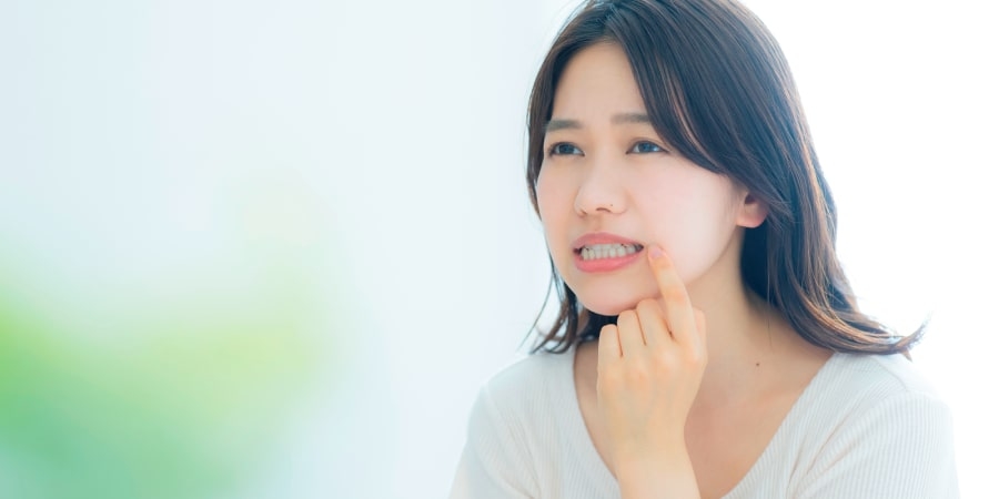 更年期は口内炎が起きやすいって本当？お口のケアを見直そう
